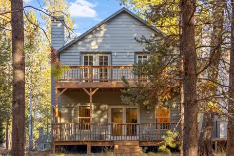55630 Wagon Master Way, Bend, OR 97707