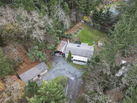 7955 Rogue River Hwy, Grants Pass, OR 97527
