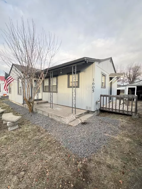 1605 Avalon St, Klamath Falls, OR 97603