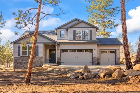 Exterior - 70085 Cayuse Dr, Sisters, OR 97759 photo 2 of 5