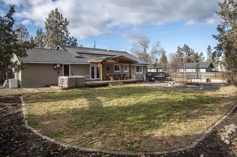 Exterior - 64564 Riverview Ave, Bend, OR 97703 photo 4 of 12