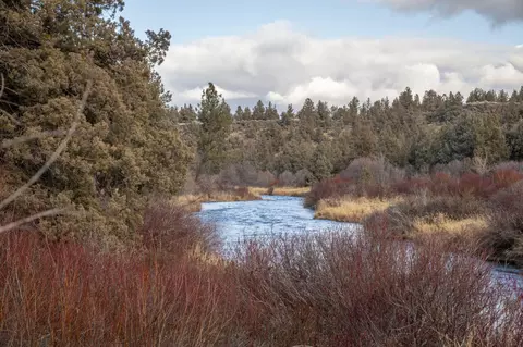 View/Area - 64564 Riverview Ave, Bend, OR 97703 photo 6 of 8