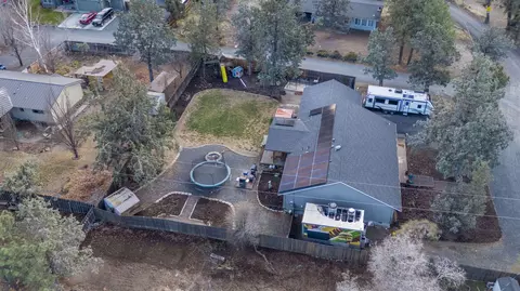 View/Area - 64564 Riverview Ave, Bend, OR 97703 photo 4 of 8