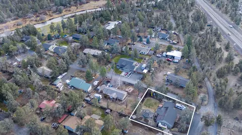 View/Area - 64564 Riverview Ave, Bend, OR 97703 photo 3 of 8