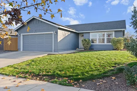 2491 Destiny Ln, Medford, OR 97501
