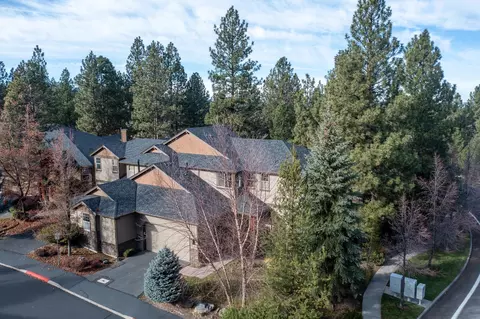 2729 NW Havre Ct, Bend, OR 97703