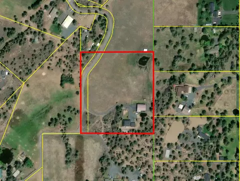 View/Area - 62262 Chickadee Ln, Bend, OR 97701 photo 3 of 3
