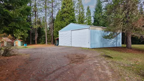 Exterior - 431 Red Blanket Rd, Prospect, OR 97536 photo 3 of 17