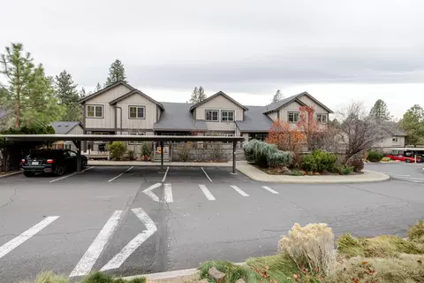 1925 NW Monterey Pines Dr #5, Bend, OR 97703