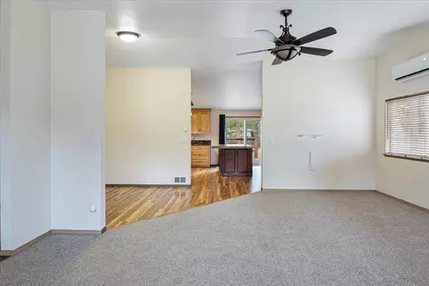 Living - 53001 Loop Dr, La Pine, OR 97739 photo 6 of 7