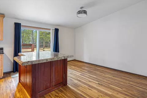 Living - 53001 Loop Dr, La Pine, OR 97739 photo 7 of 7