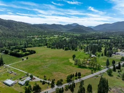 20541 Williams Hwy, Williams, OR 97544