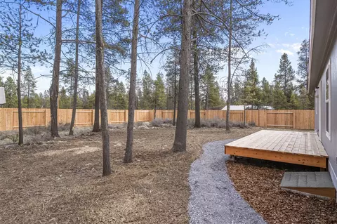 52702 Oak Dr, La Pine, OR 97739 photo 5