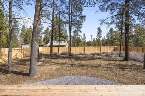 52702 Oak Dr, La Pine, OR 97739 photo 6