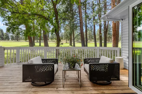 Exterior - 60733 Willow Creek Loop, Bend, OR 97702 photo 6 of 10