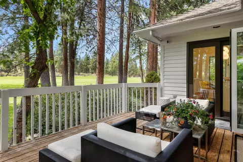 Exterior - 60733 Willow Creek Loop, Bend, OR 97702 photo 5 of 10