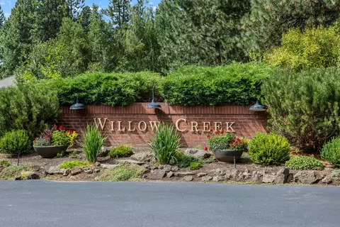 View/Area - 60733 Willow Creek Loop, Bend, OR 97702 photo 2 of 6