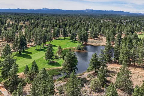 View/Area - 60733 Willow Creek Loop, Bend, OR 97702 photo 5 of 6
