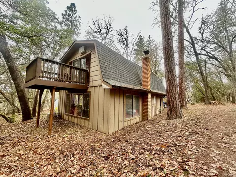 1450 Summit Loop, Grants Pass, OR 97527