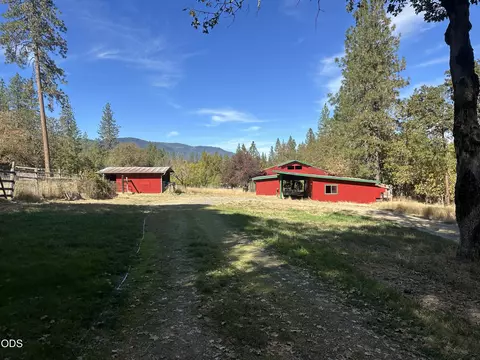 Exterior - 1956 E Fork Rd, Williams, OR 97544 photo 6 of 13