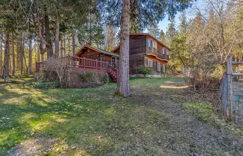 Exterior - 1956 E Fork Rd, Williams, OR 97544 photo 5 of 16
