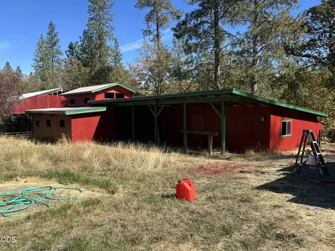 Exterior - 1956 E Fork Rd, Williams, OR 97544 photo 12 of 13
