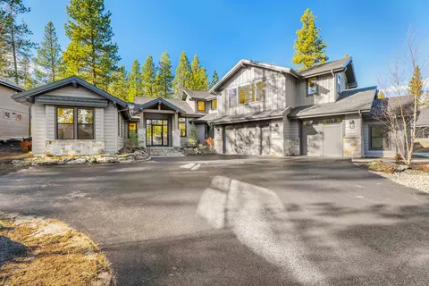 56310 Elk Run Dr #408, Bend, OR 97707