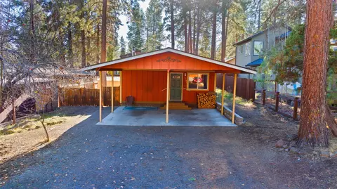 1505 NW Jacksonville Ave, Bend, OR 97703