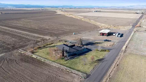 2490 NW Deschutes Dr, Madras, OR 97741