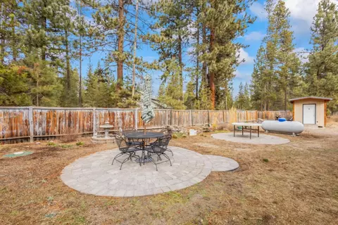 Exterior - 15924 Jackpine Rd, La Pine, OR 97739 photo 4 of 10