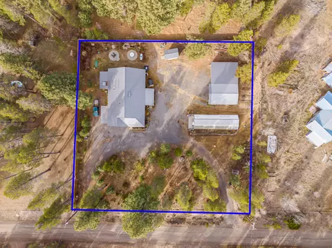 View/Area - 15924 Jackpine Rd, La Pine, OR 97739 photo 1 of 5