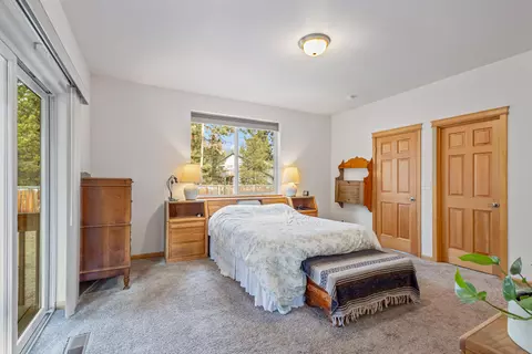 Bedroom - 15924 Jackpine Rd, La Pine, OR 97739 photo 1 of 5