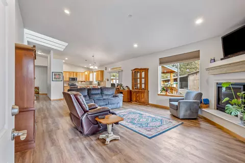 Other - 15924 Jackpine Rd, La Pine, OR 97739 photo 4 of 28