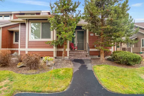11130 Village Loop, Redmond, OR 97756