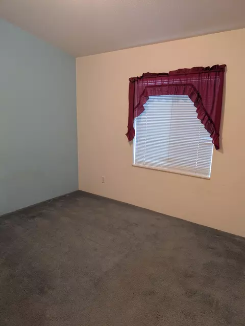 53827 Yoho Dr, La Pine, OR 97739 photo 8