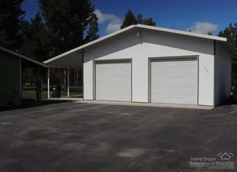 53827 Yoho Dr, La Pine, OR 97739 photo 2