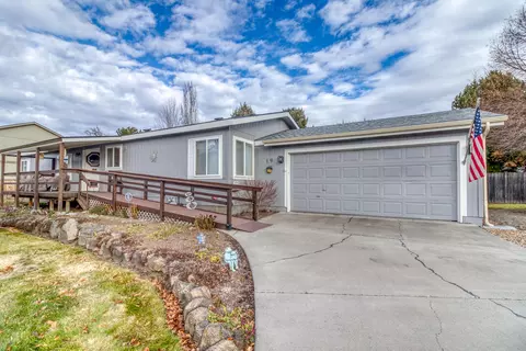 1188 NE 27th St #19, Bend, OR 97701
