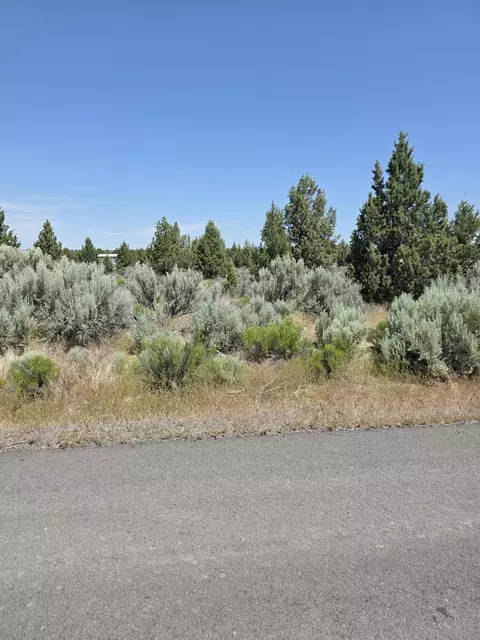 3449 SE Teton Rd #LOT 11, Prineville, OR 97754