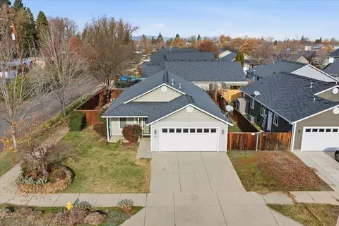 311 Isabel Dr, Medford, OR 97501