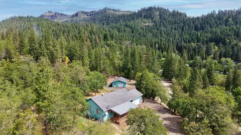 204 Shipley Ter, Prospect, OR 97536