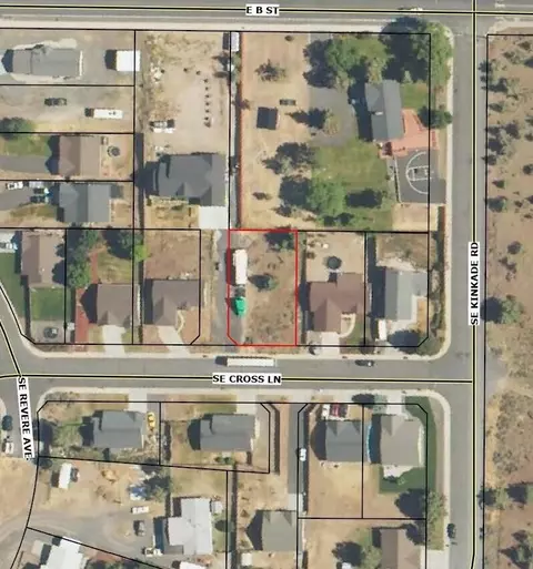 se cross lane, Madras, OR 97741