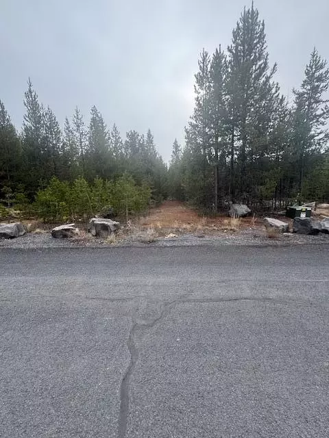 58 Royce Mt Way, Crescent Lake, OR 97733