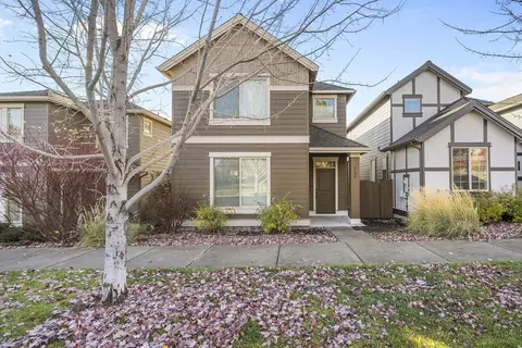 20745 NE Comet Ln, Bend, OR 97701