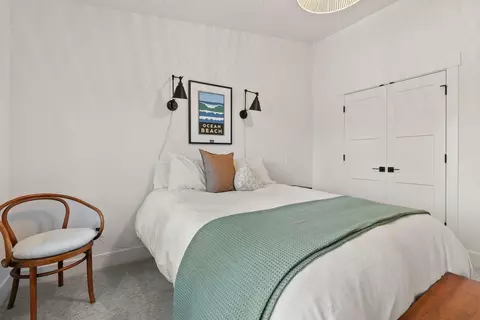 Bedroom - 1185 NW Singleton Pl, Bend, OR 97703 photo 6 of 6