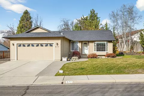 577 C St, Phoenix, OR 97535