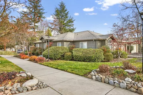 460 Clay St, Ashland, OR 97520