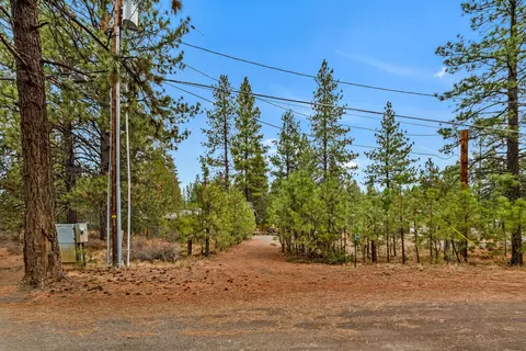 19344 Kiowa Rd, Bend, OR 97702