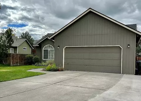 3335 NE Cruise Loop, Bend, OR 97701