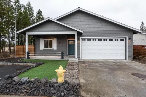 16499 Betty Dr, La Pine, OR 97739
