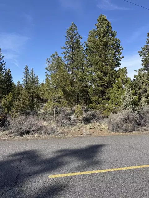19734 Buck Canyon Rd, Bend, OR 97702